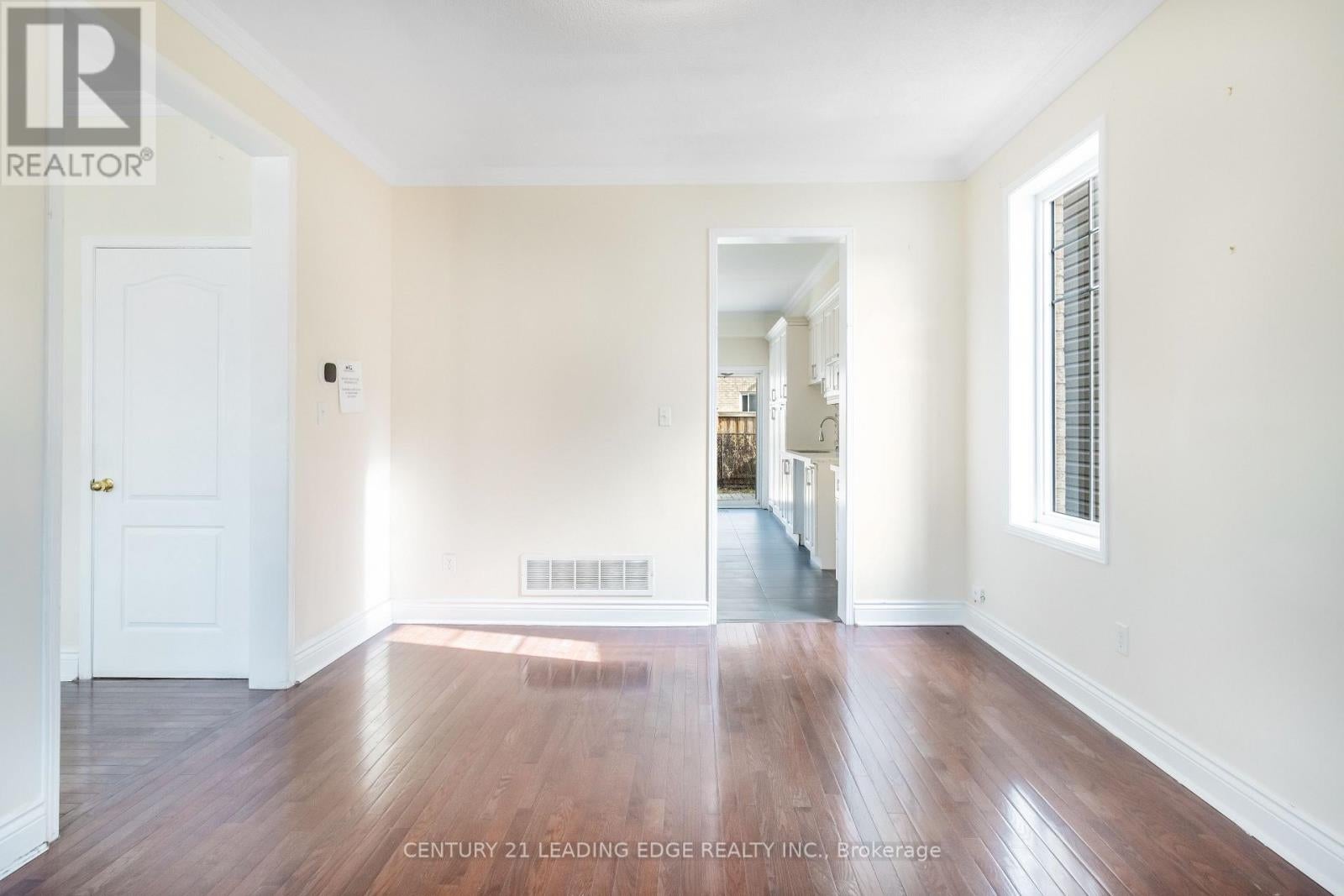 31 SEWARD CRESCENT
