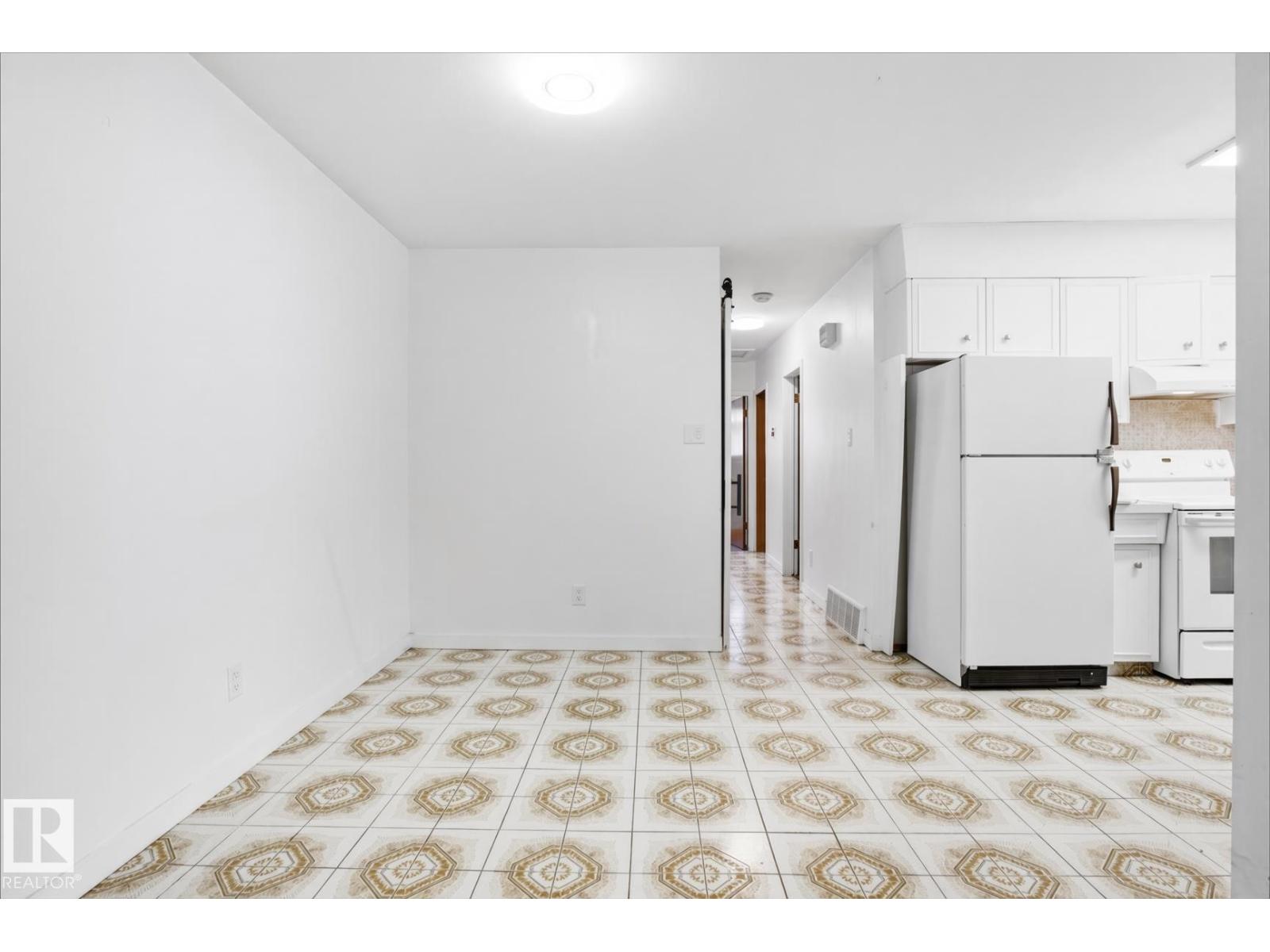 13235 82 ST NW