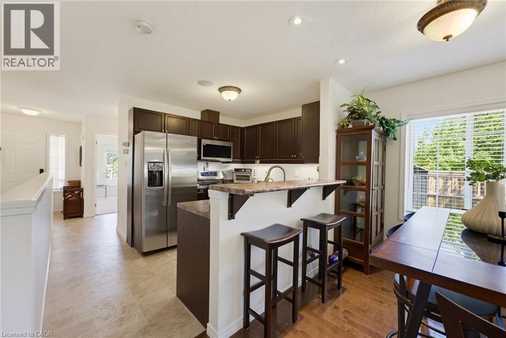 934 ZELLER Crescent