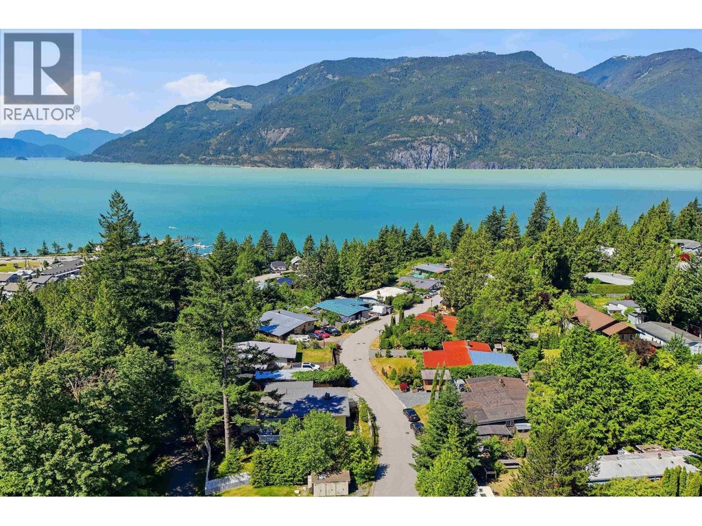 868 UPPER CRESCENT, BRITANNIA BEACH, BC V8B 1J2 - Image 3533346703.jpeg?d=l