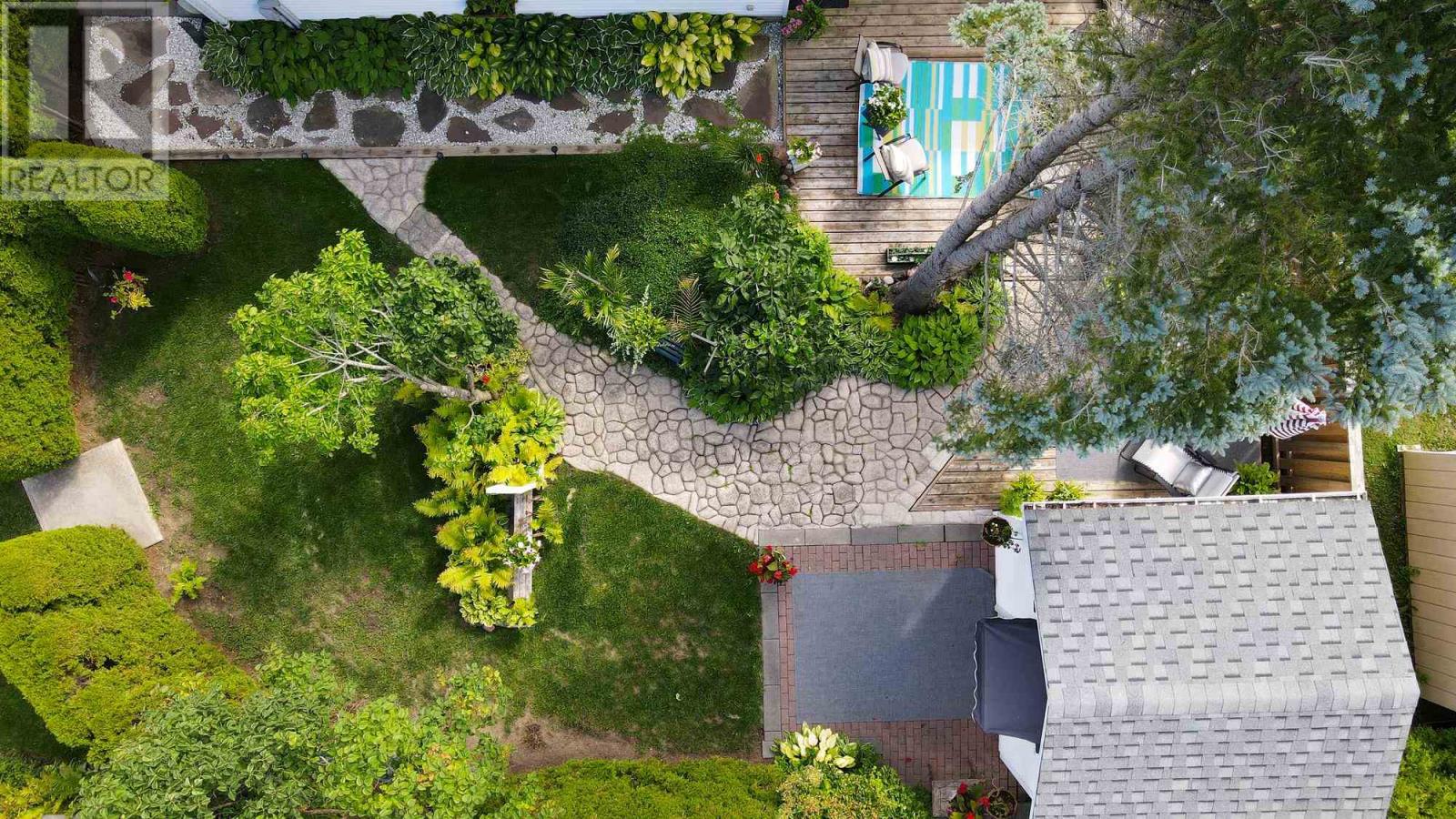 34 Fairmount DR