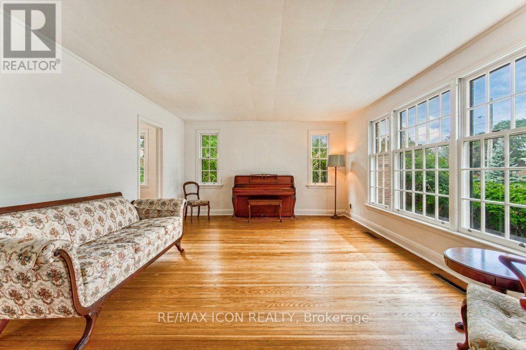 321 HIGHLAND PARK