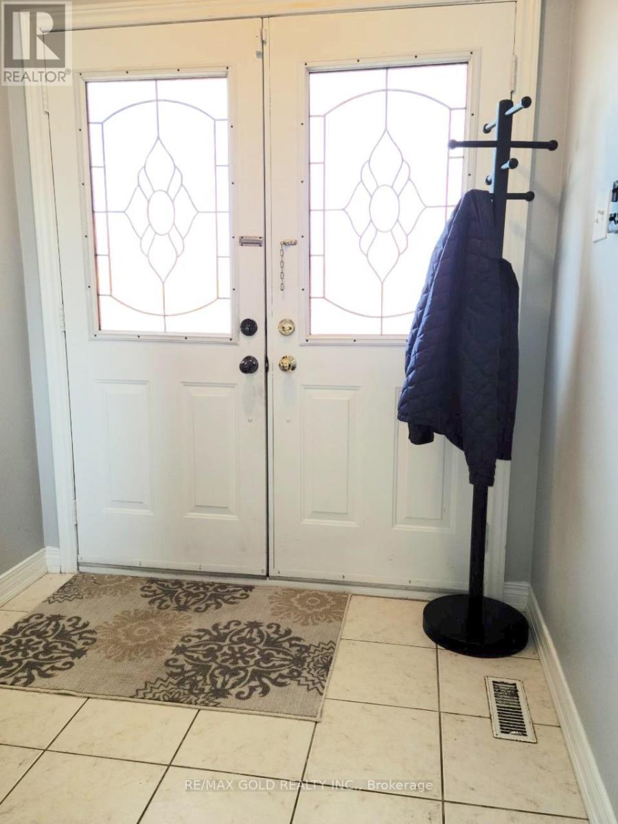 UPPER - 431 KROTONE CRESCENT