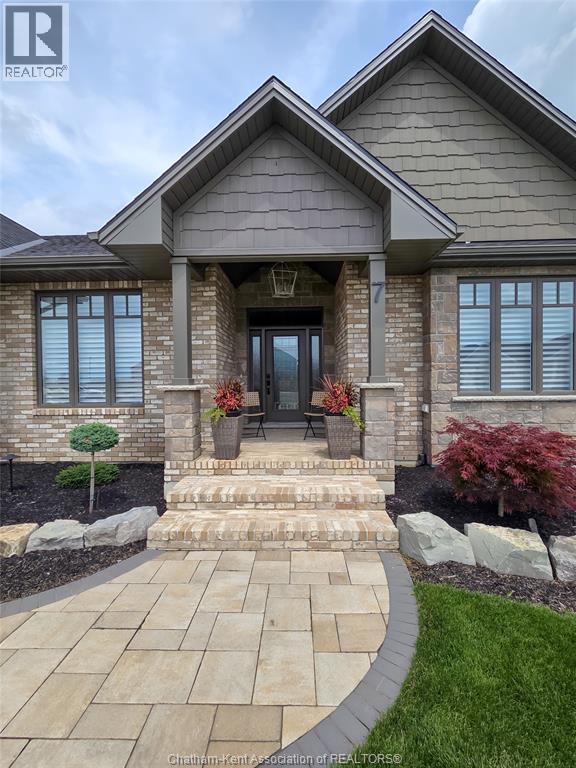 7 Tracy DRIVE