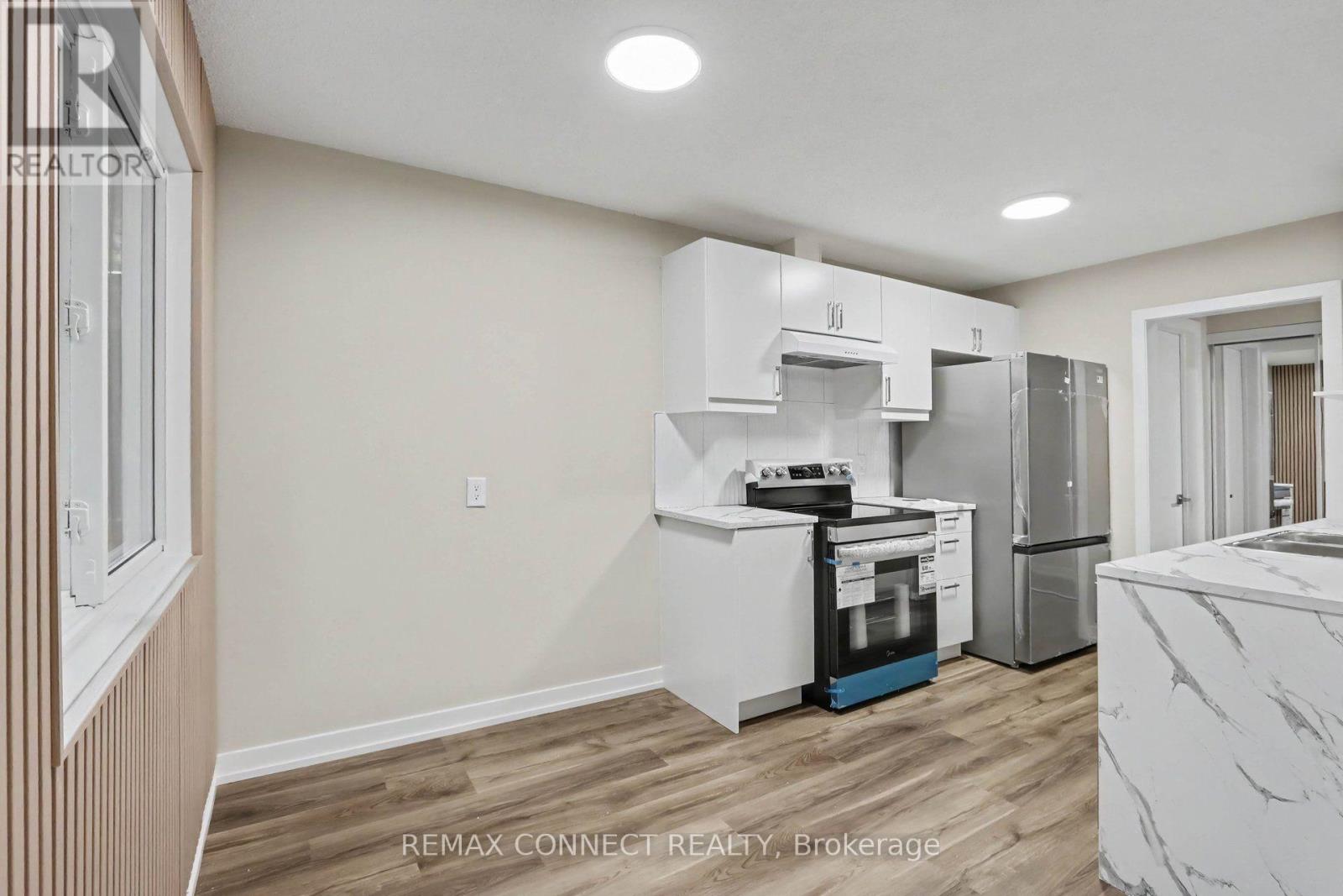 43 TYBALT CRESCENT