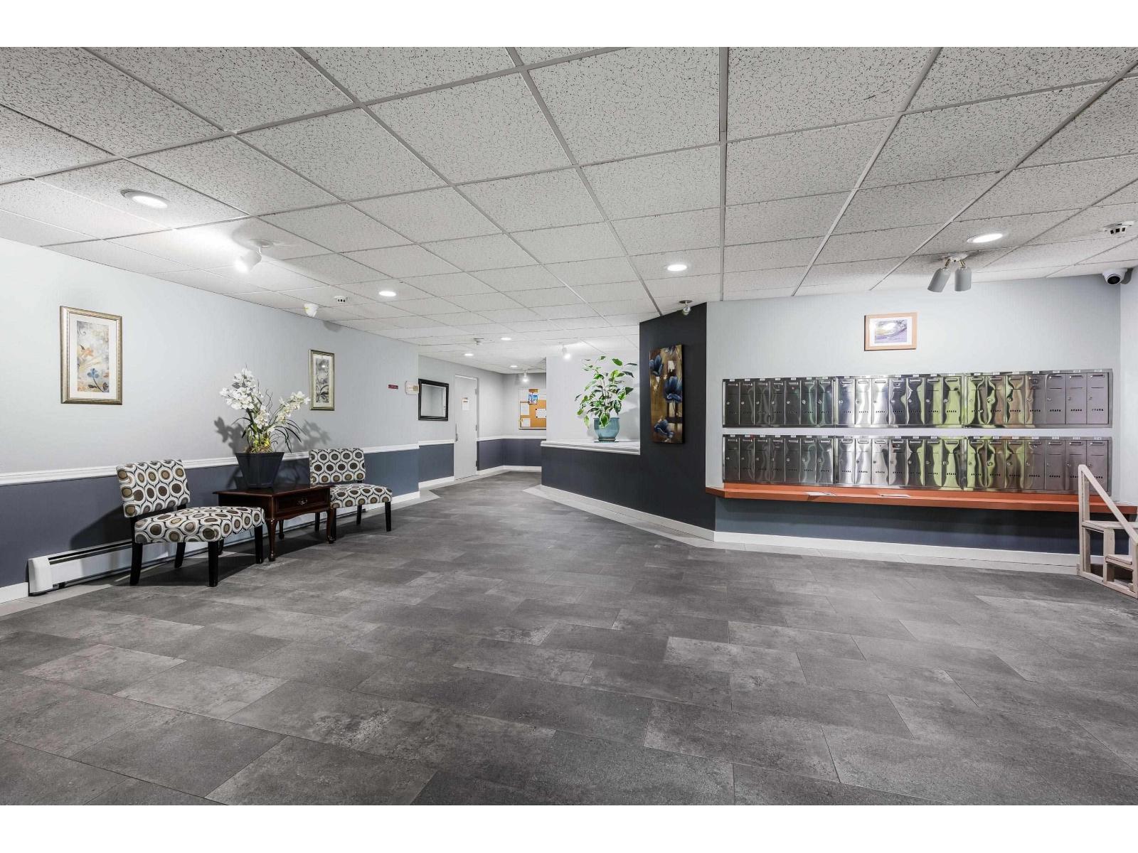 302 8725 ELM DRIVE, Chilliwack Proper South