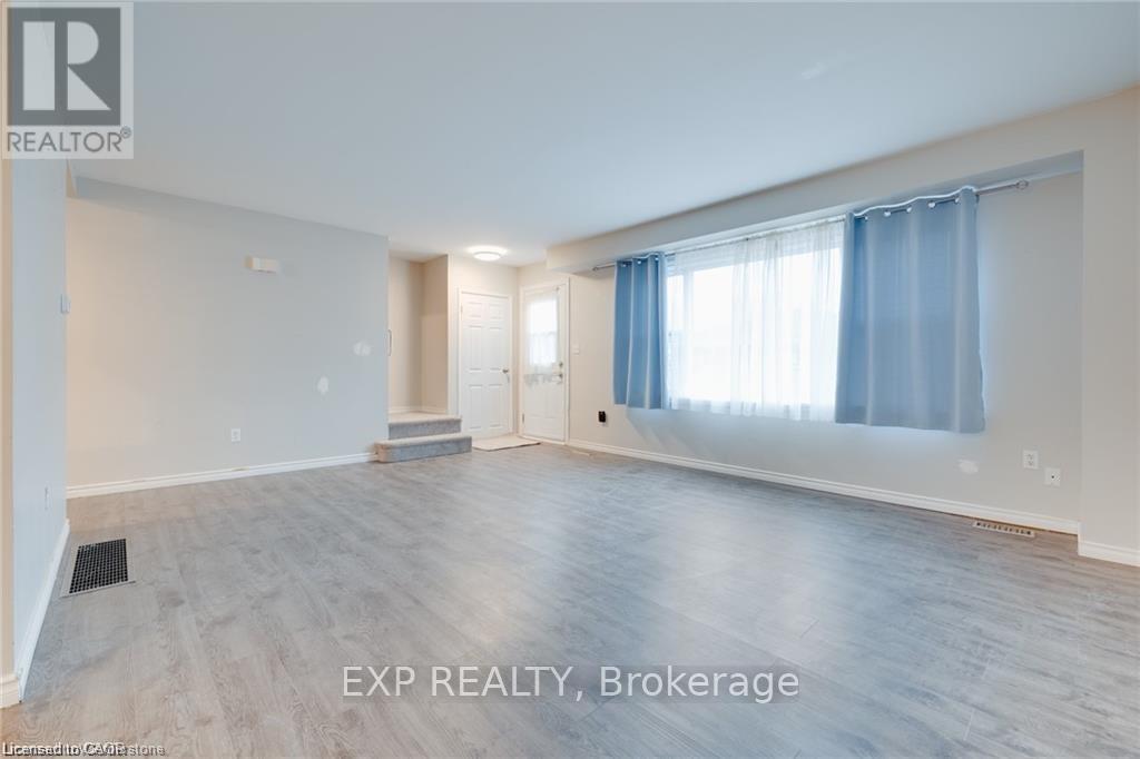 8 - 78 BEE STREET