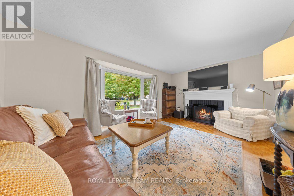 53 MEADOWBANK DRIVE