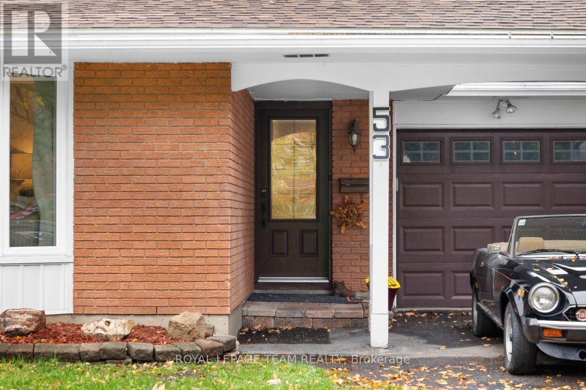 53 MEADOWBANK DRIVE