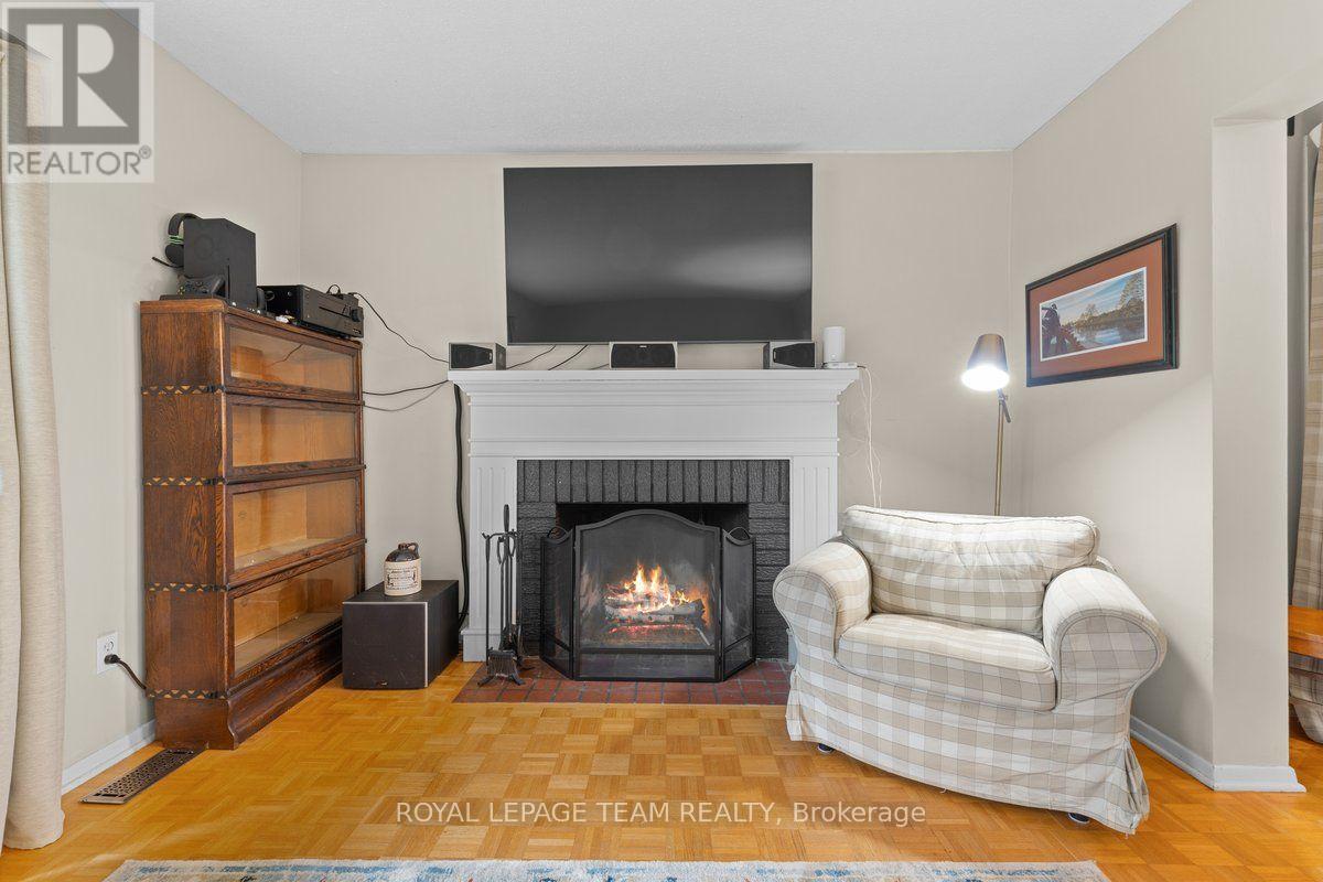 53 MEADOWBANK DRIVE