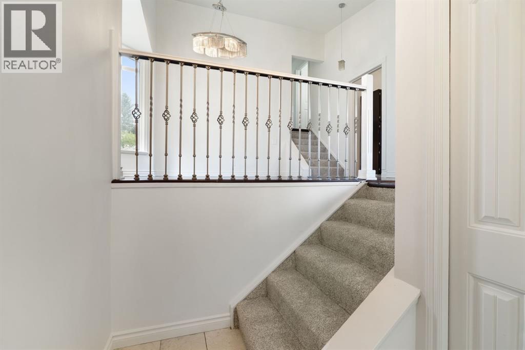 229 Macewan Glen Drive NW