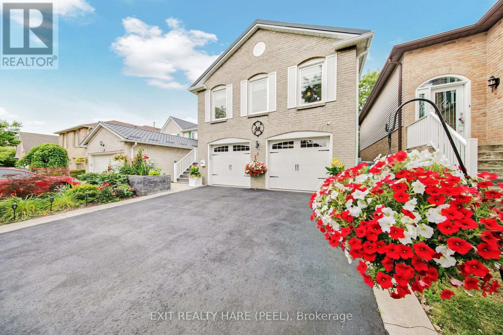 48 NANPORT STREET - Photo 2