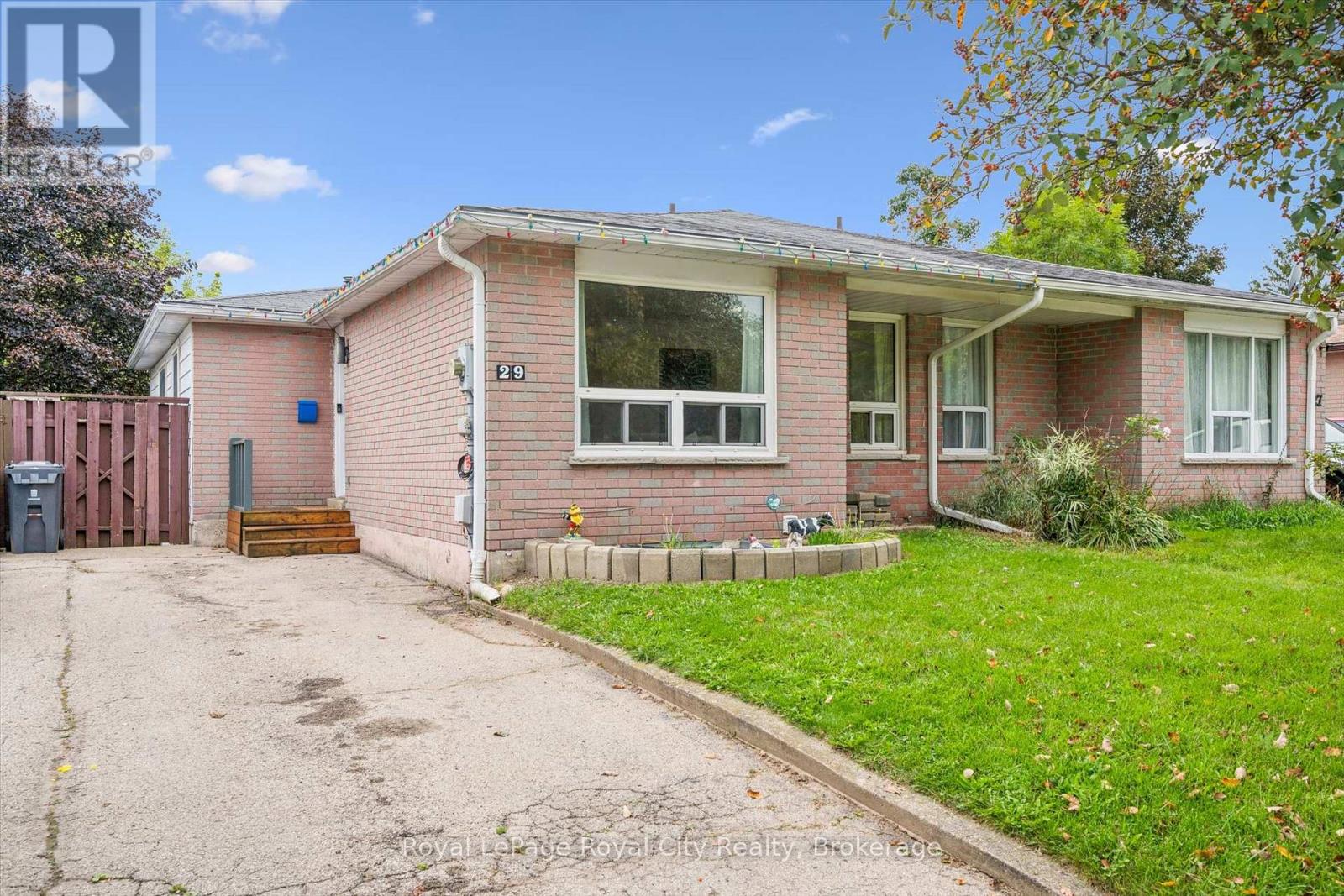 29 MCILWRAITH CRESCENT