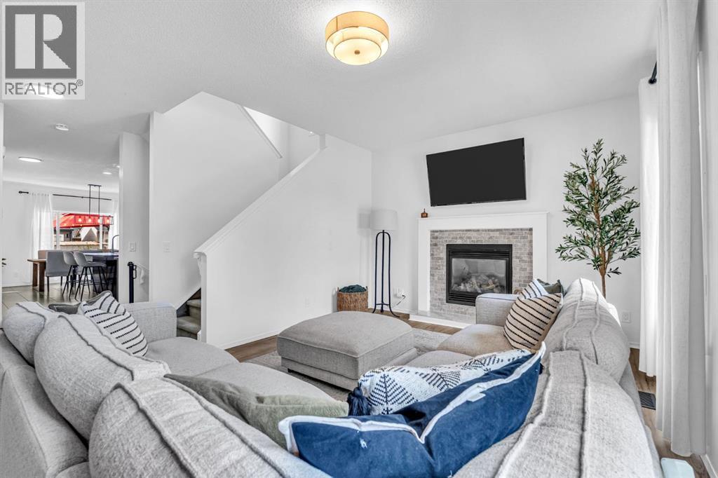 123 Elgin Meadows Way SE