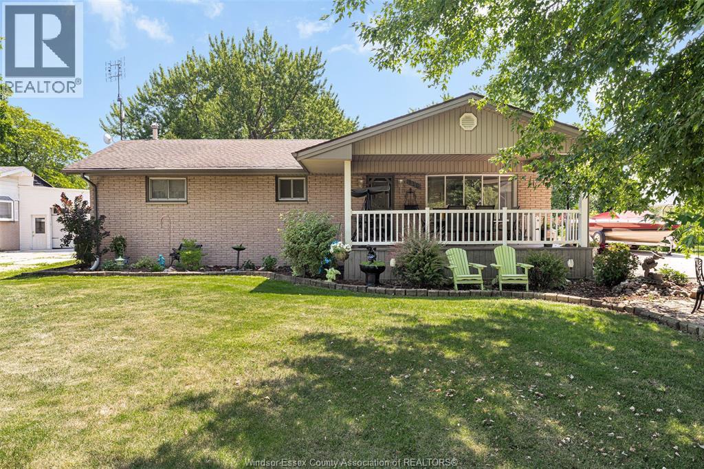 316 EAST RUSCOM RIVER ROAD