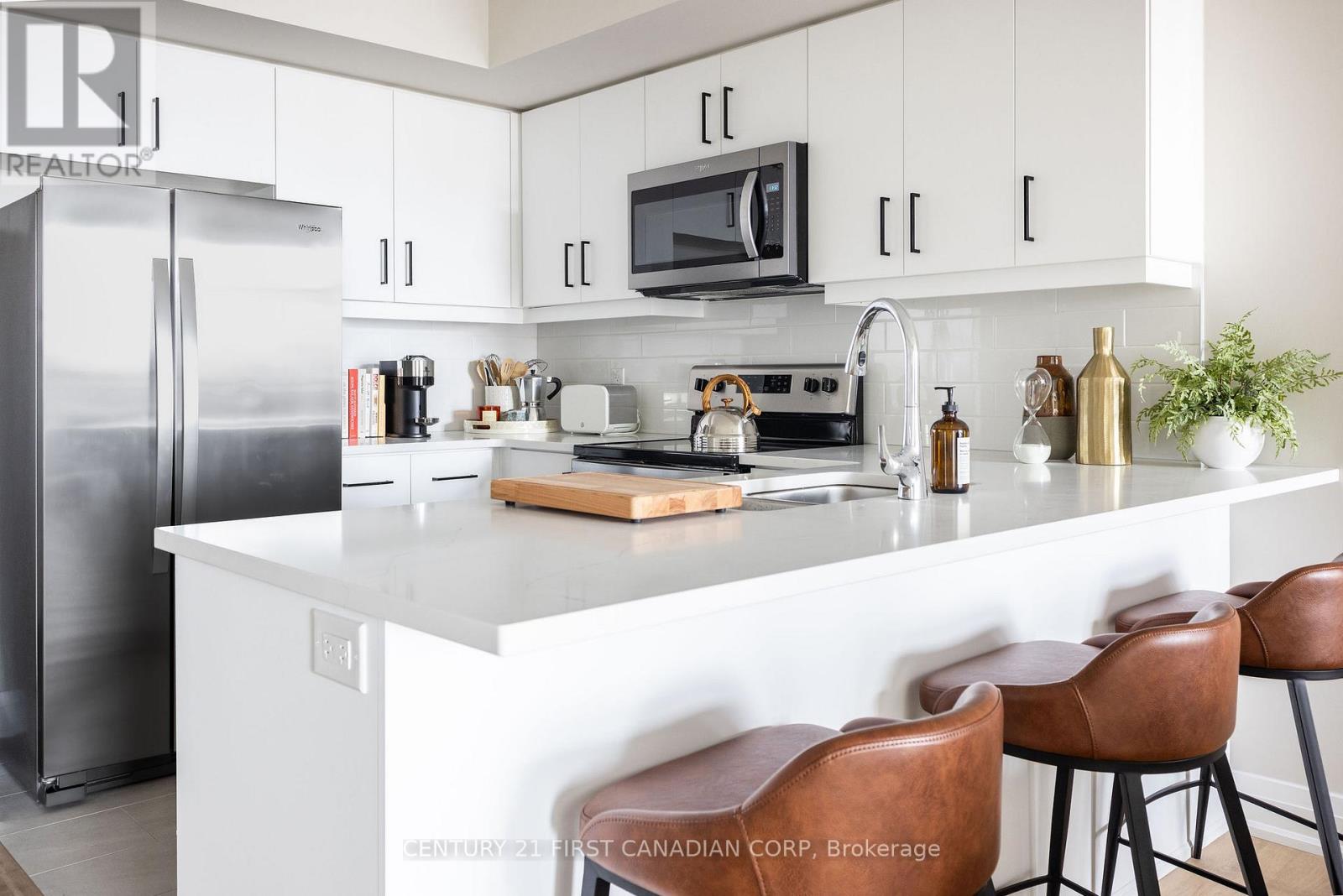 1008 - 4286 KING STREET