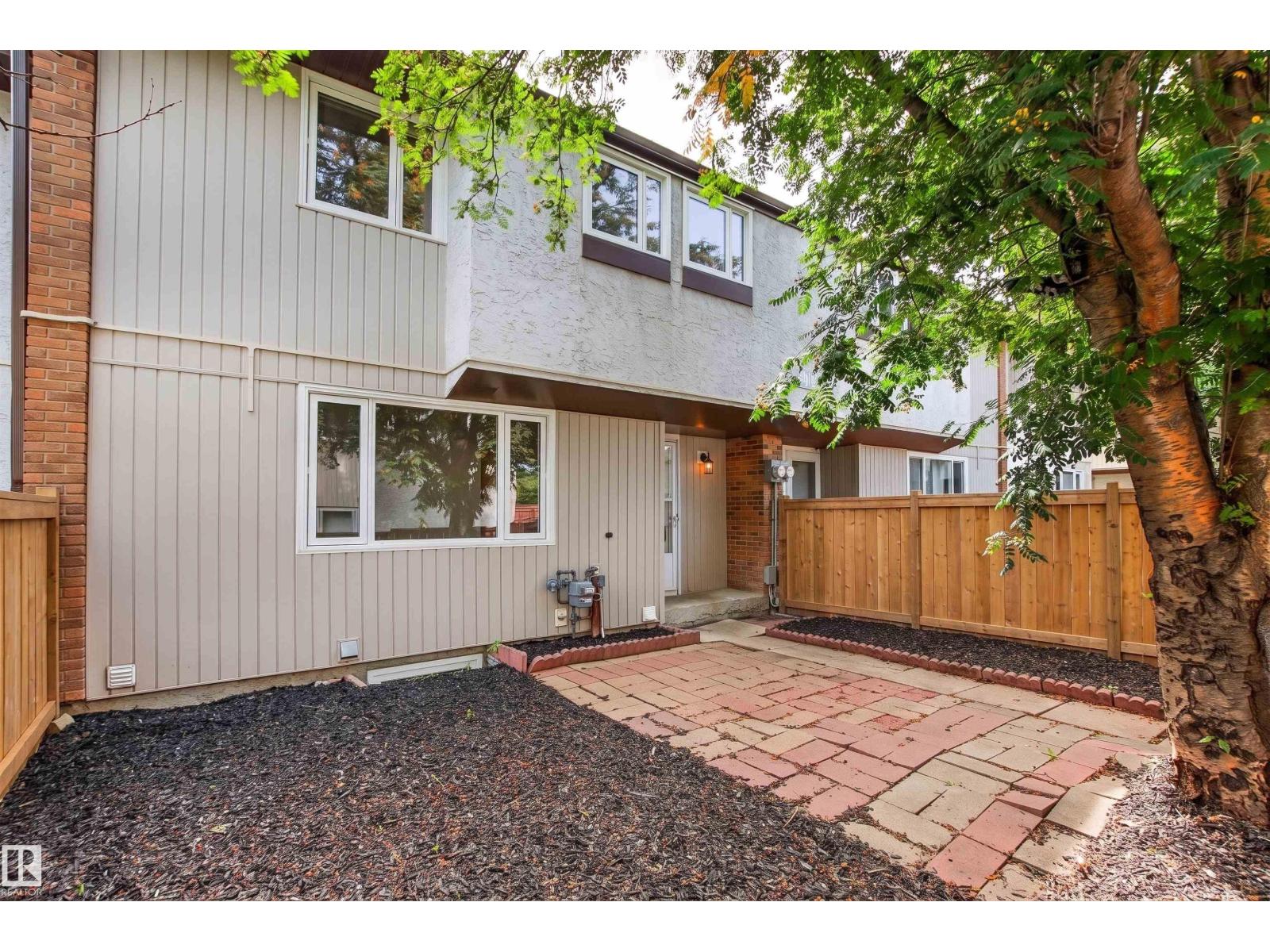 #9 14230 80 ST NW