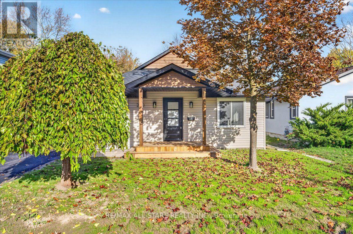 230 BAYVIEW AVENUE