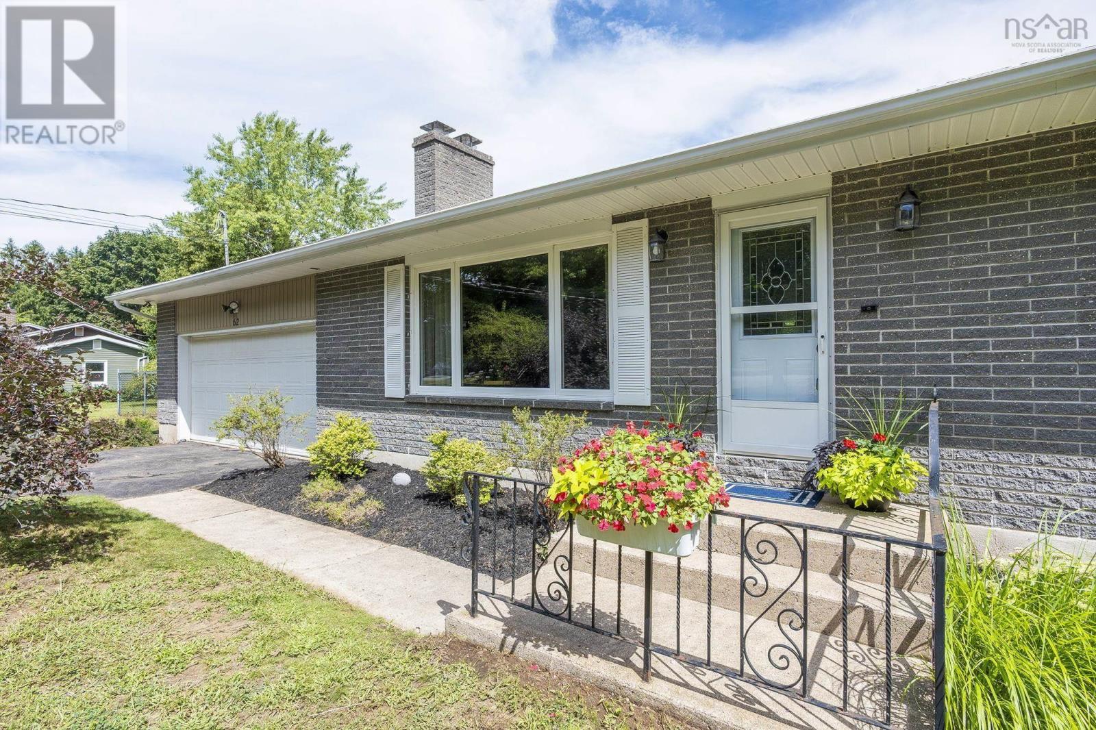 62 Cook Avenue