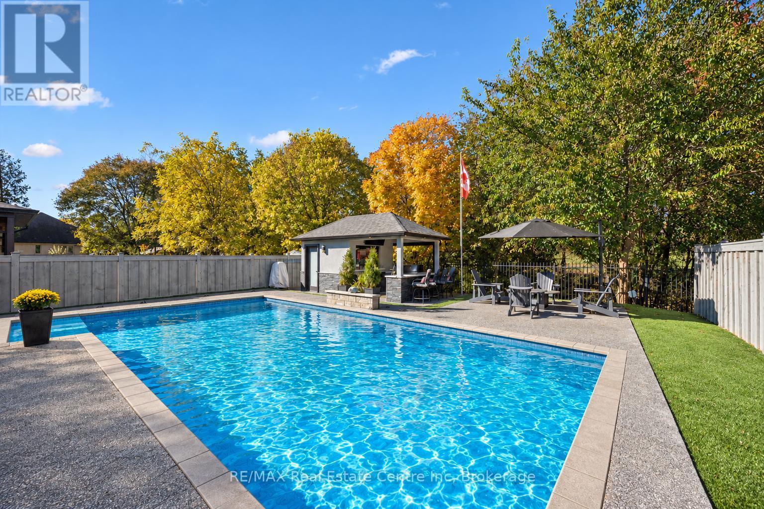 66 WAVERLEY DRIVE