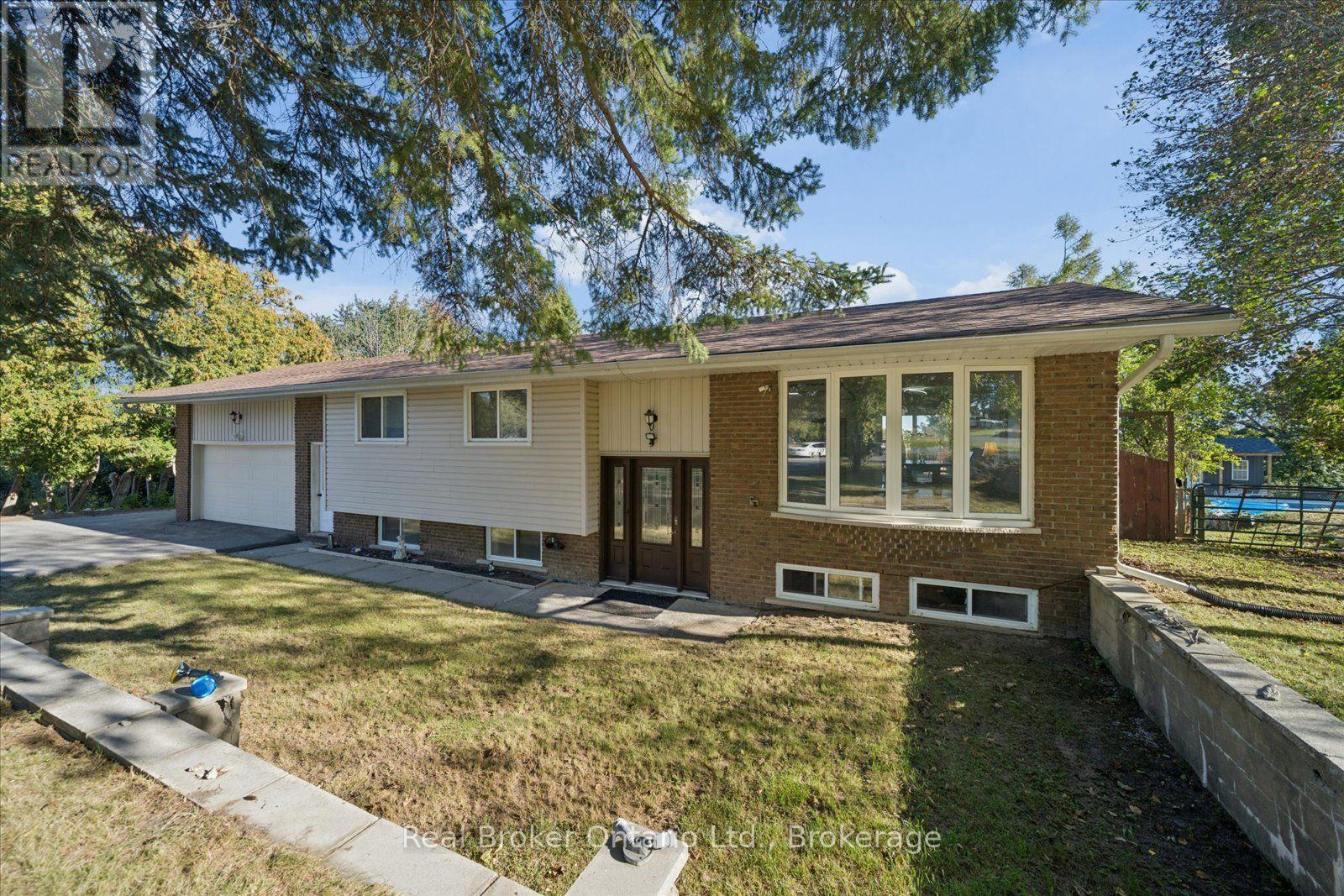 210 PATRICIA CRESCENT