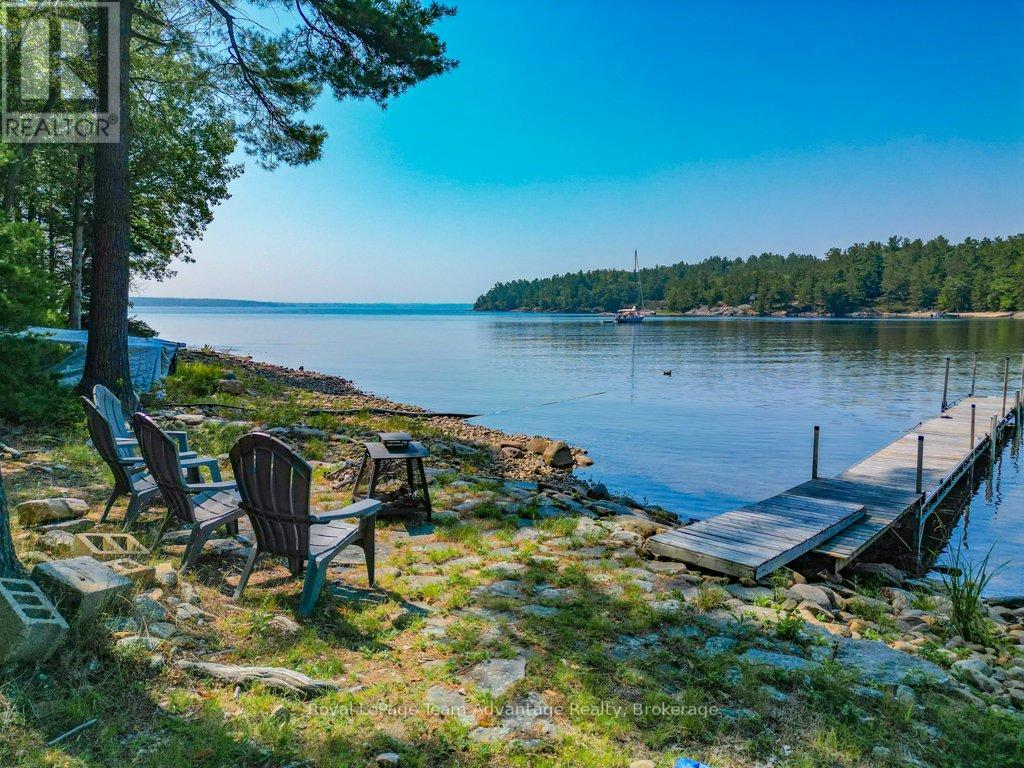 46 HUCKLEBERRY ISLAND