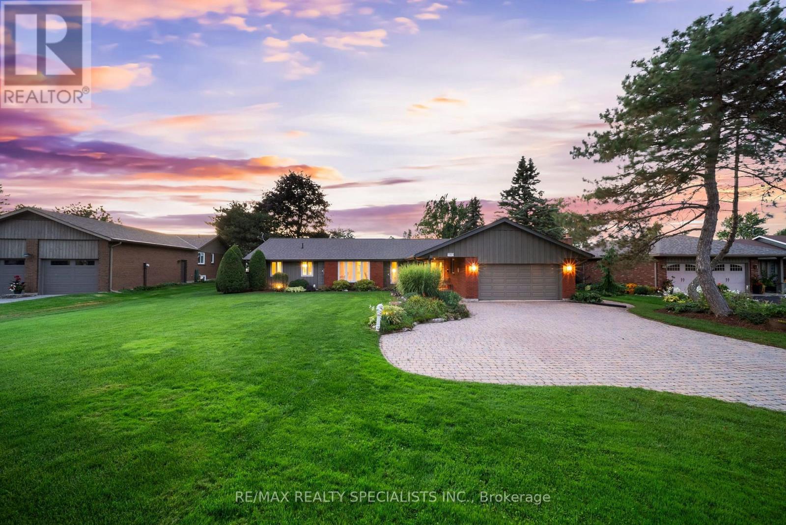 36 THICKETWOOD PLACE