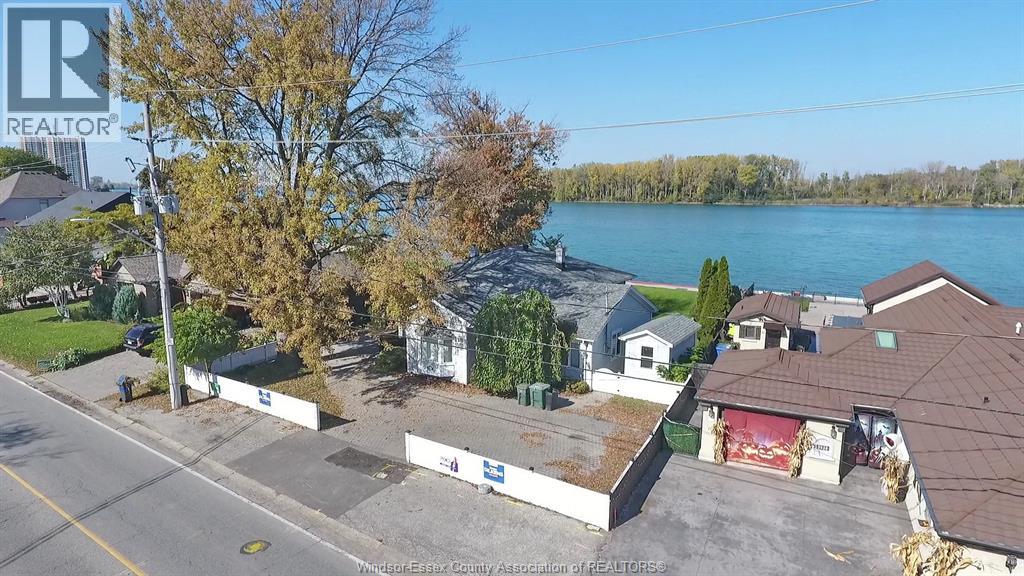 9906 RIVERSIDE DRIVE, WINDSOR, ON N8P 1A1 - Image 3304631229.jpeg?d=l