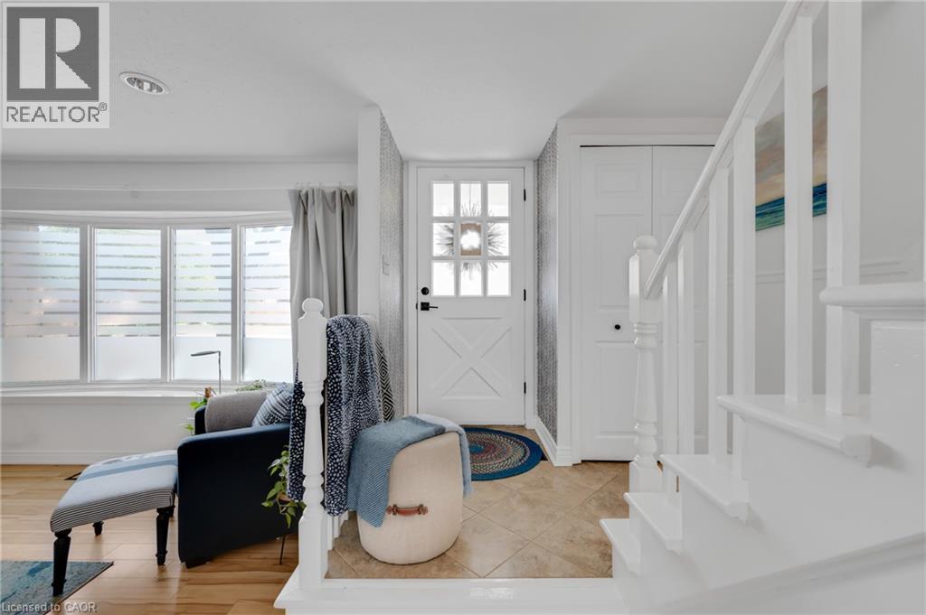 10 GOLDFINCH Road