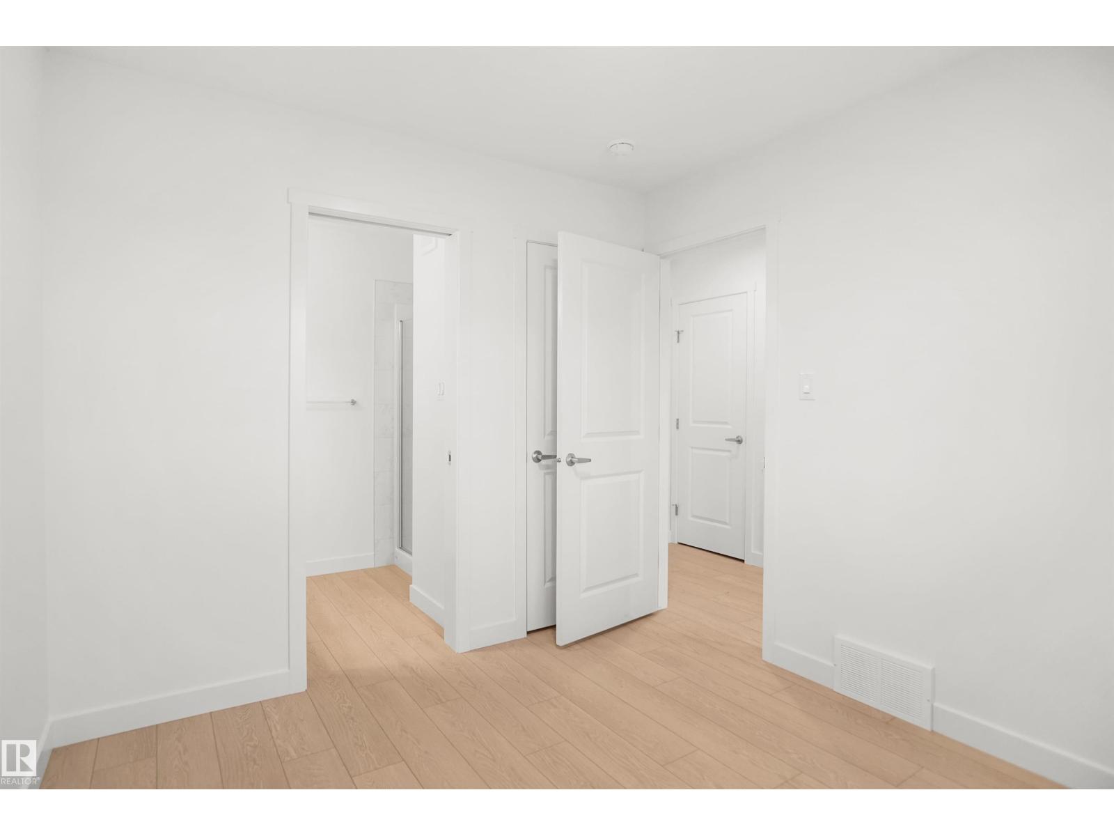 13137 214 ST NW