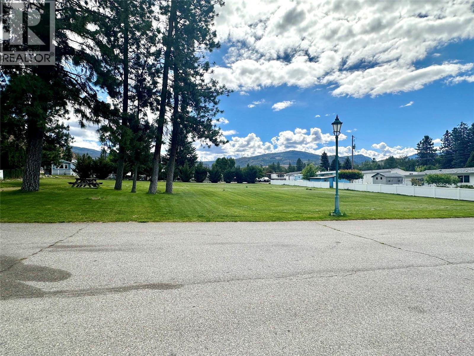 4505 MCLEAN CREEK Road Unit# D30