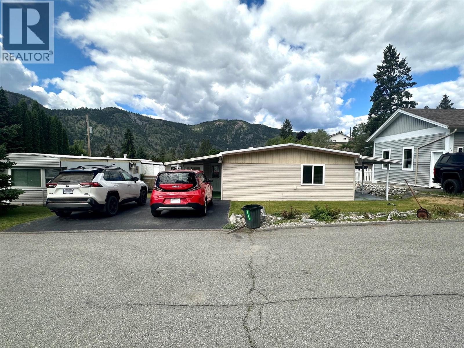 4505 MCLEAN CREEK Road Unit# D30