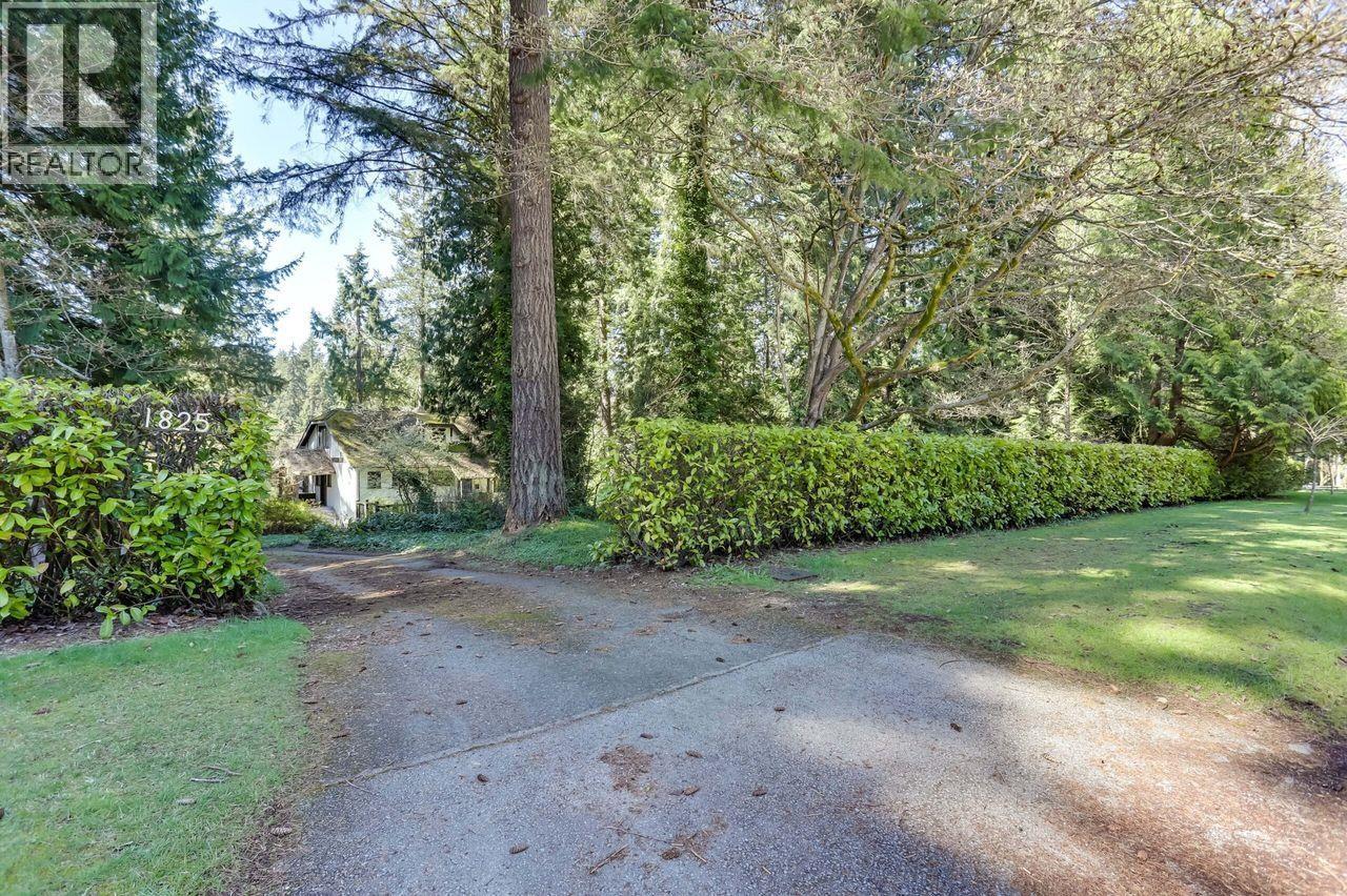 1825 DRUMMOND DRIVE