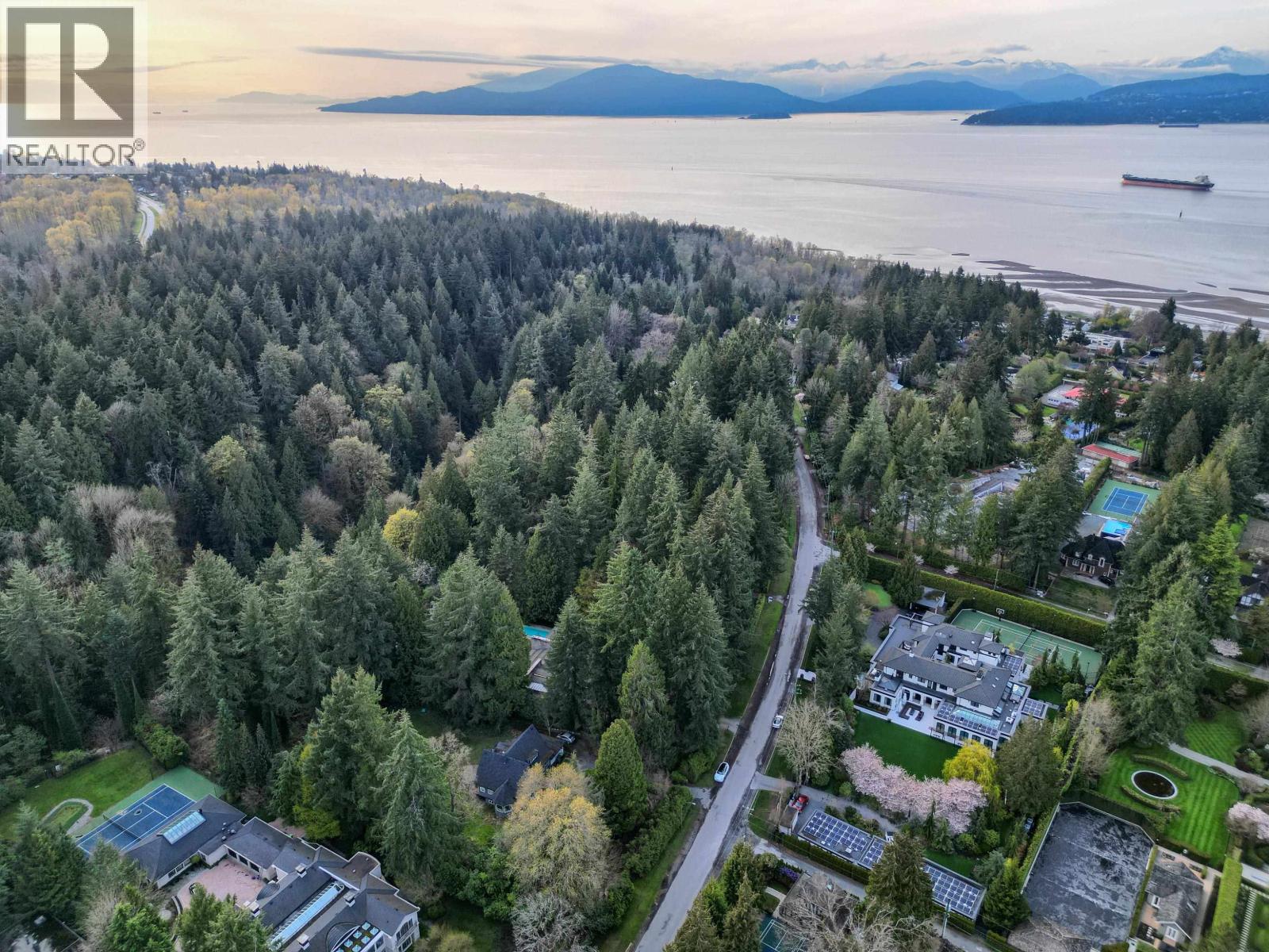1825 DRUMMOND DRIVE