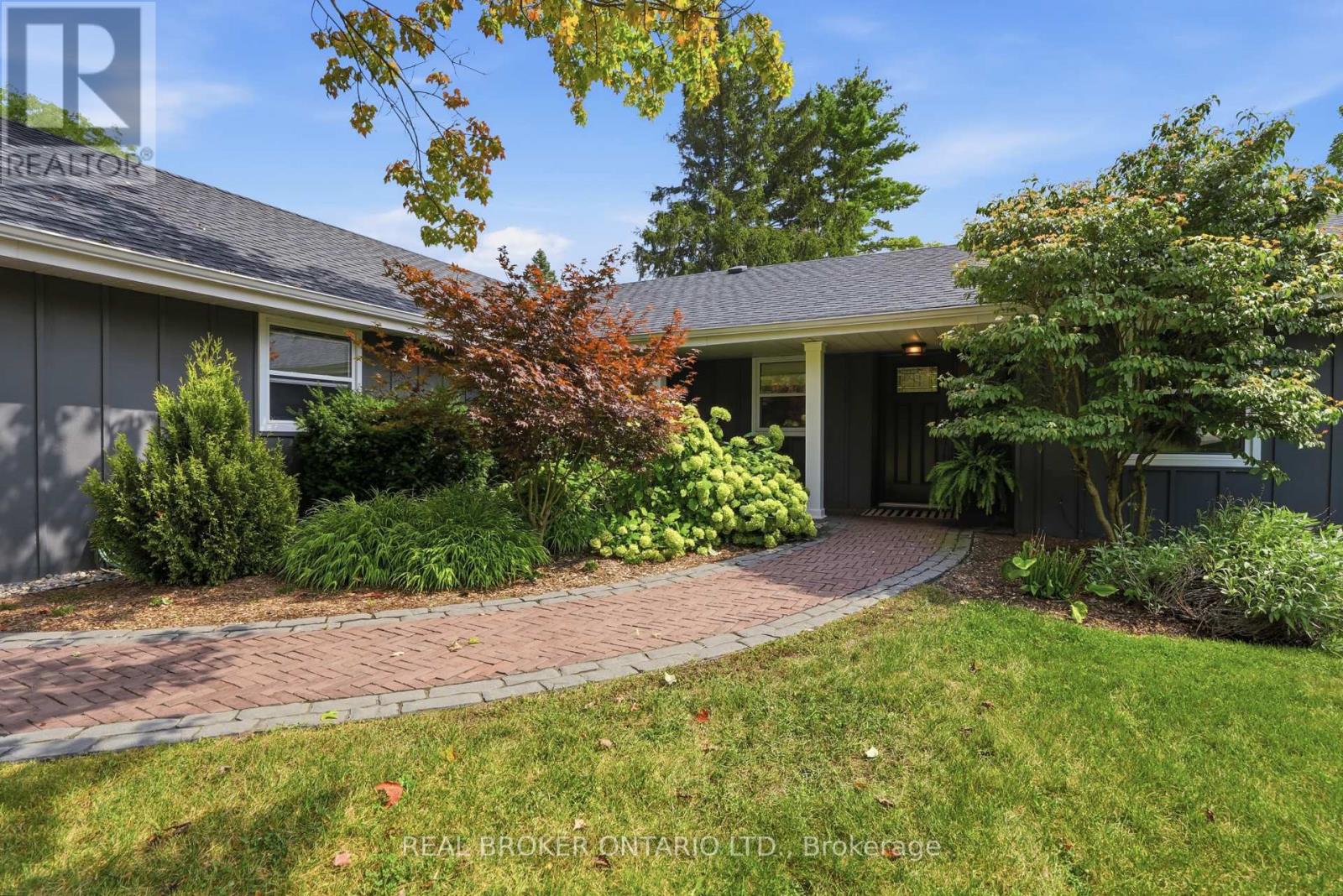 54 MAYFAIR AVENUE