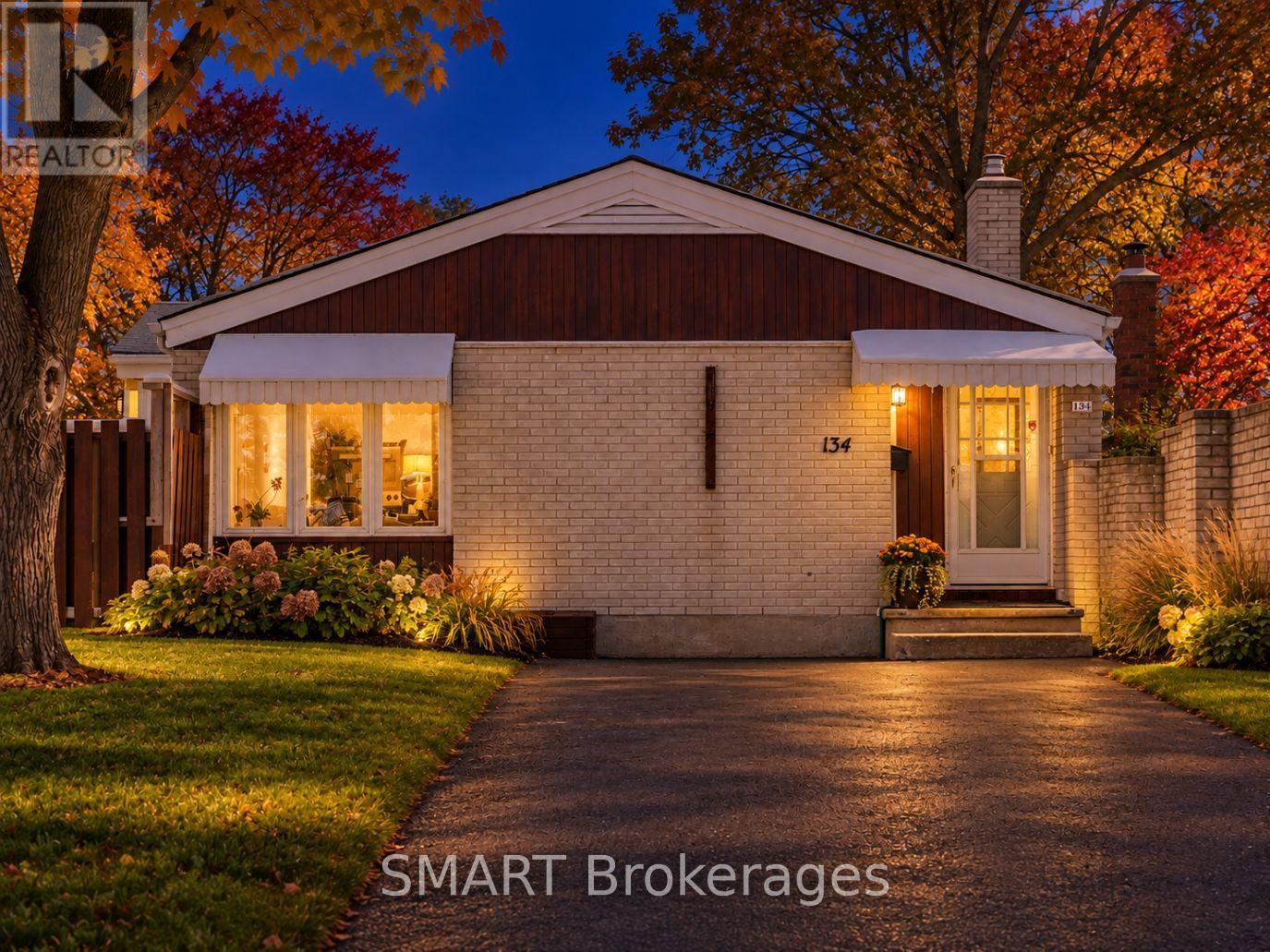 134 PEPPERWOOD CRESCENT