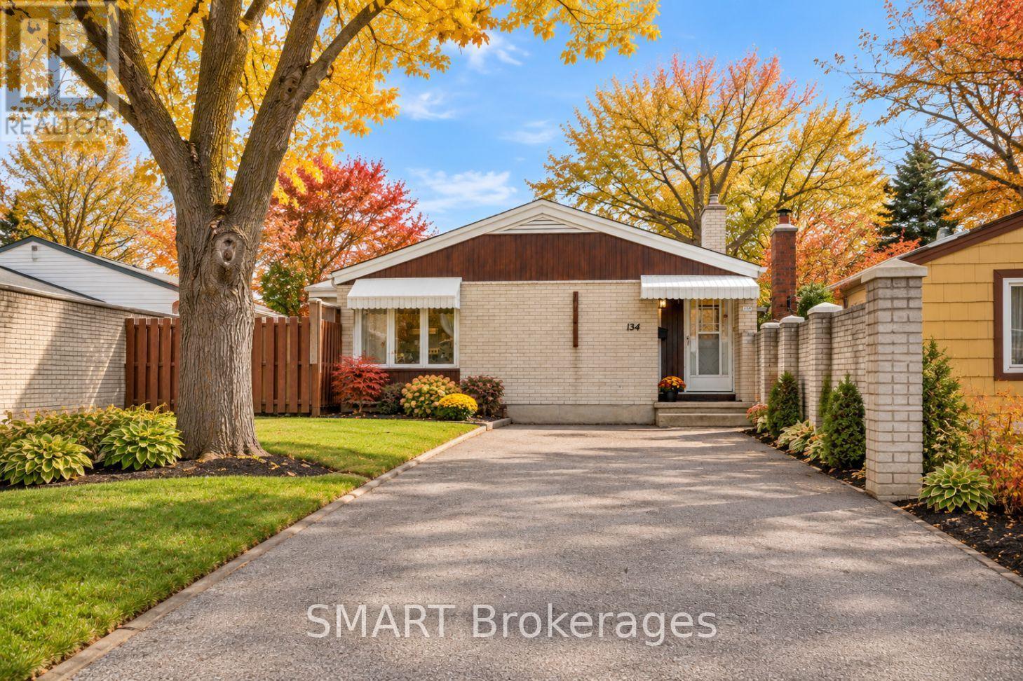 134 PEPPERWOOD CRESCENT