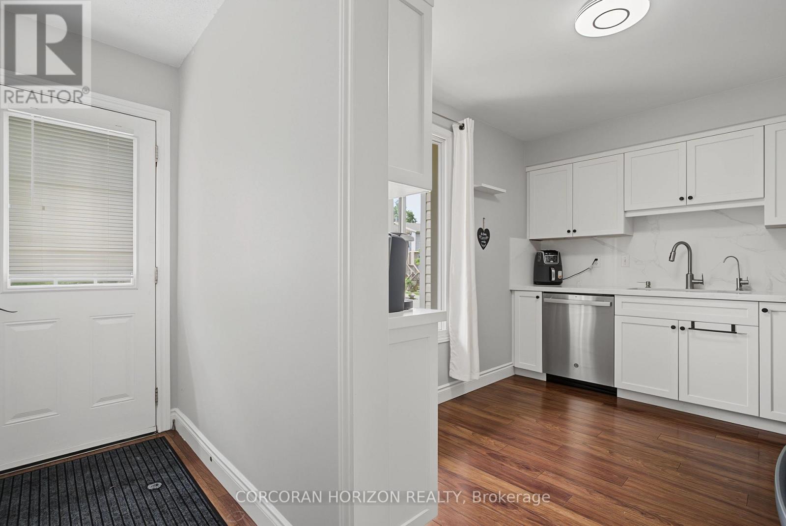 1 - 15 GREEN VALLEY DRIVE