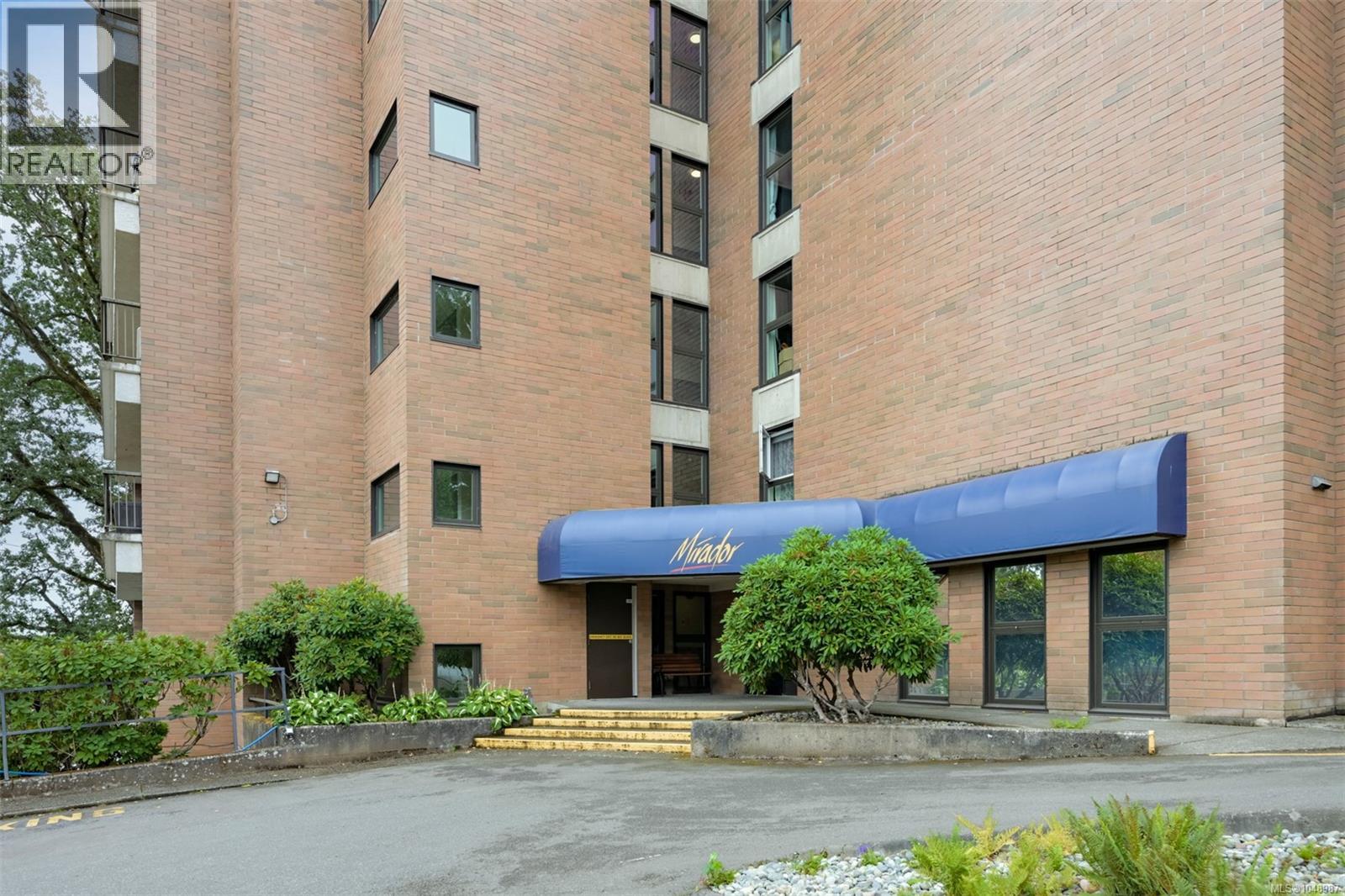 201 4030 Quadra St