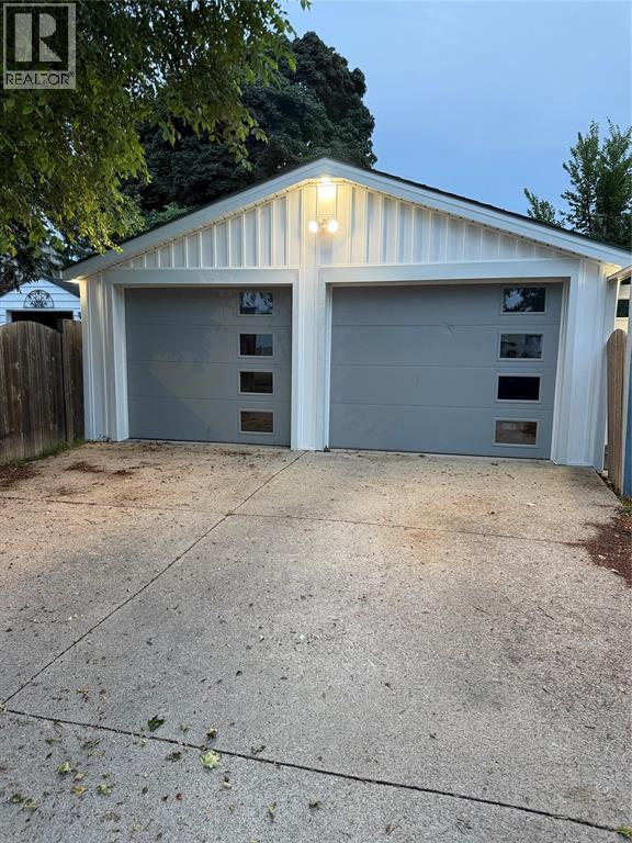 320 EXMOUTH STREET STREET - Photo 3