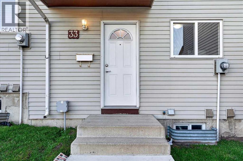 33, 64 Whitnel Court NE