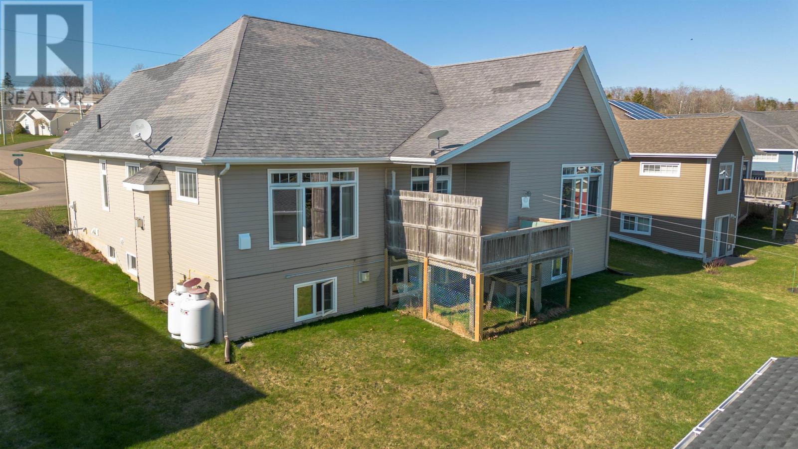 59 GARDINER Drive - Photo 4