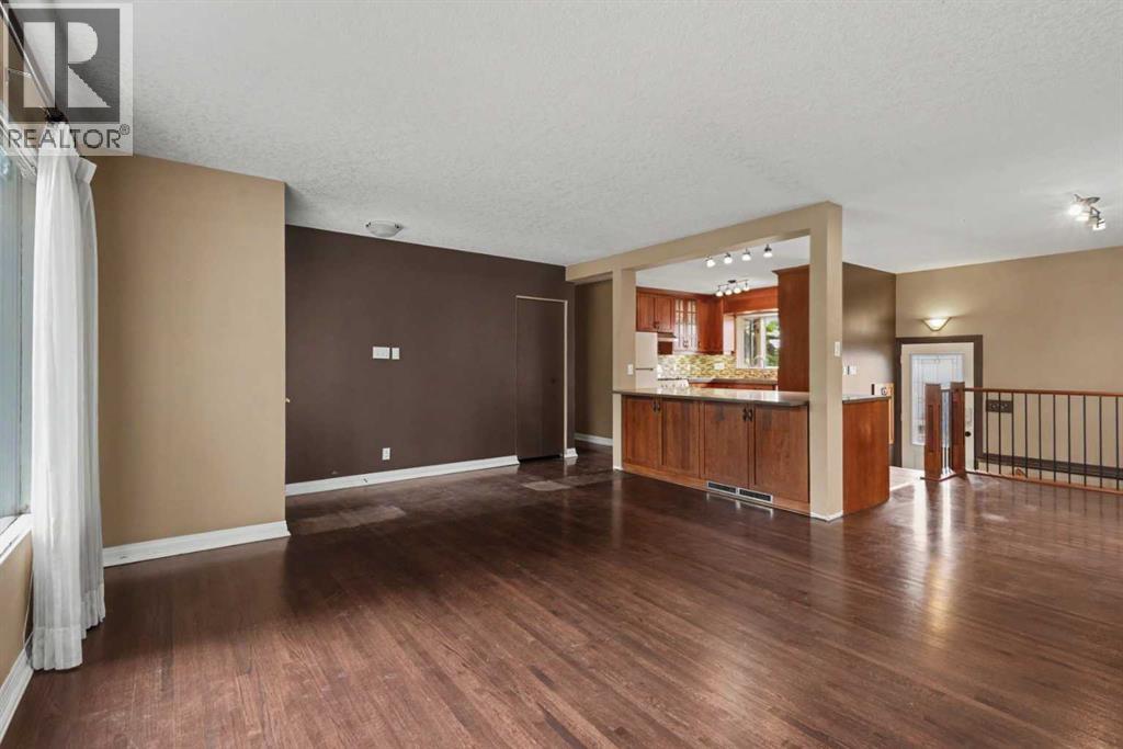 23 Arbour Crescent SE