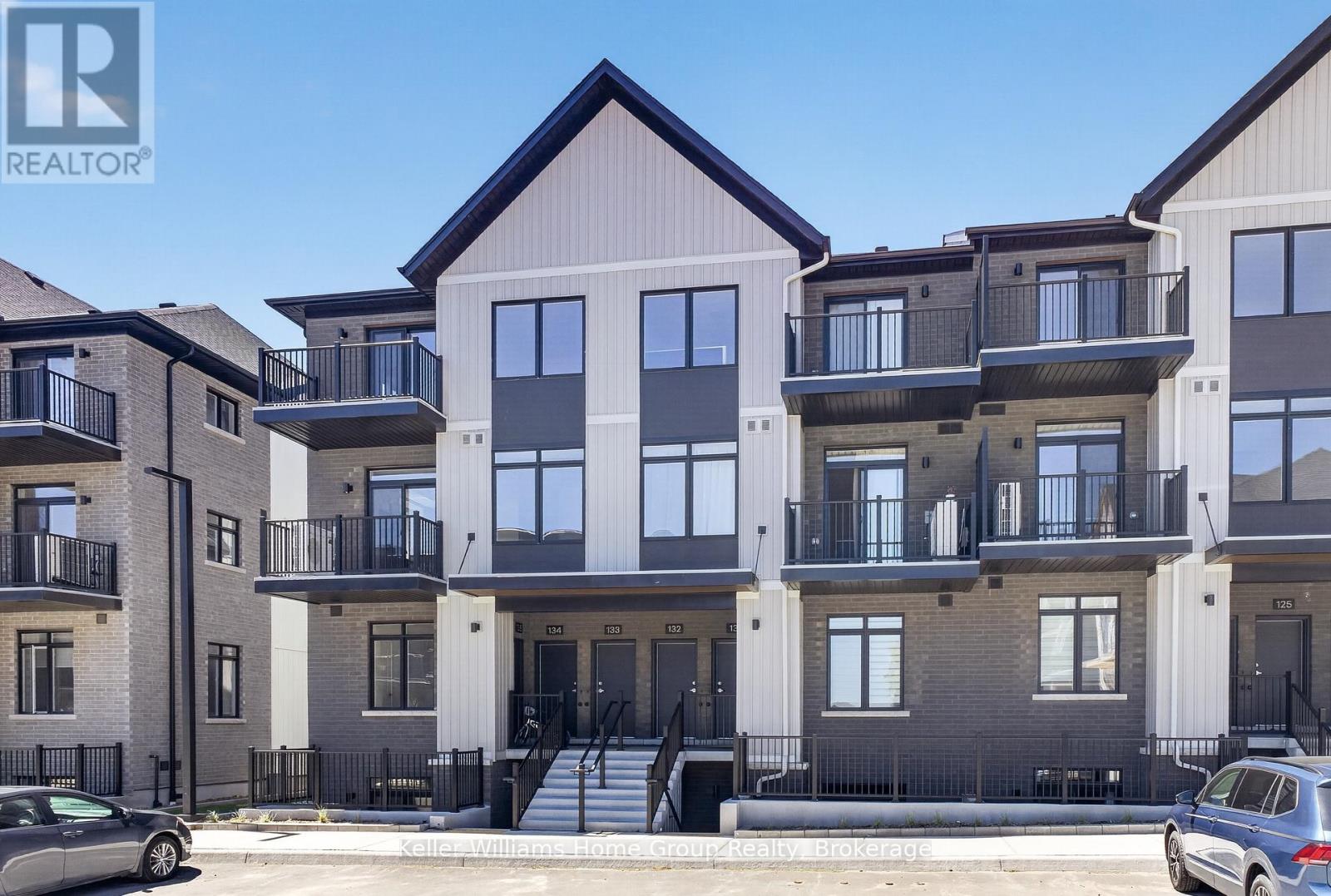 136 - 824 WOOLWICH STREET