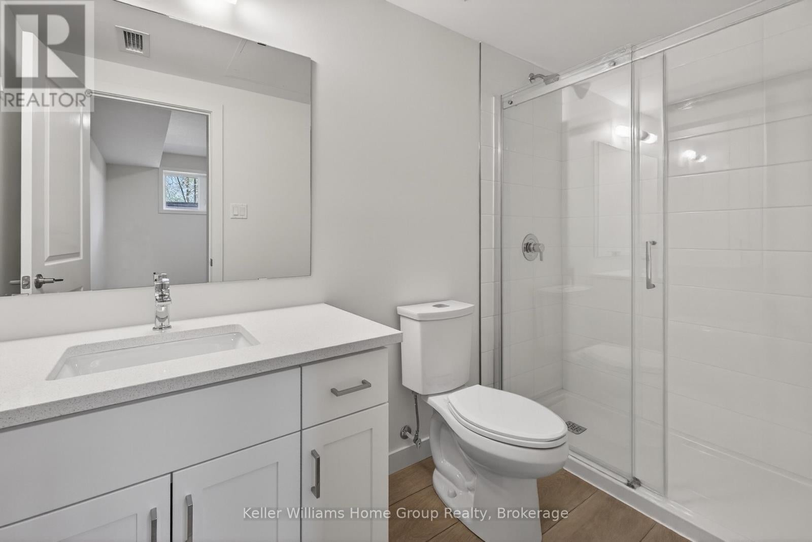 136 - 824 WOOLWICH STREET