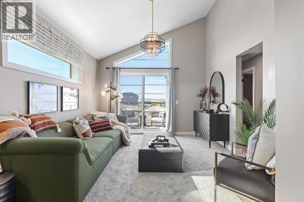 239 Vantage Crescent SW