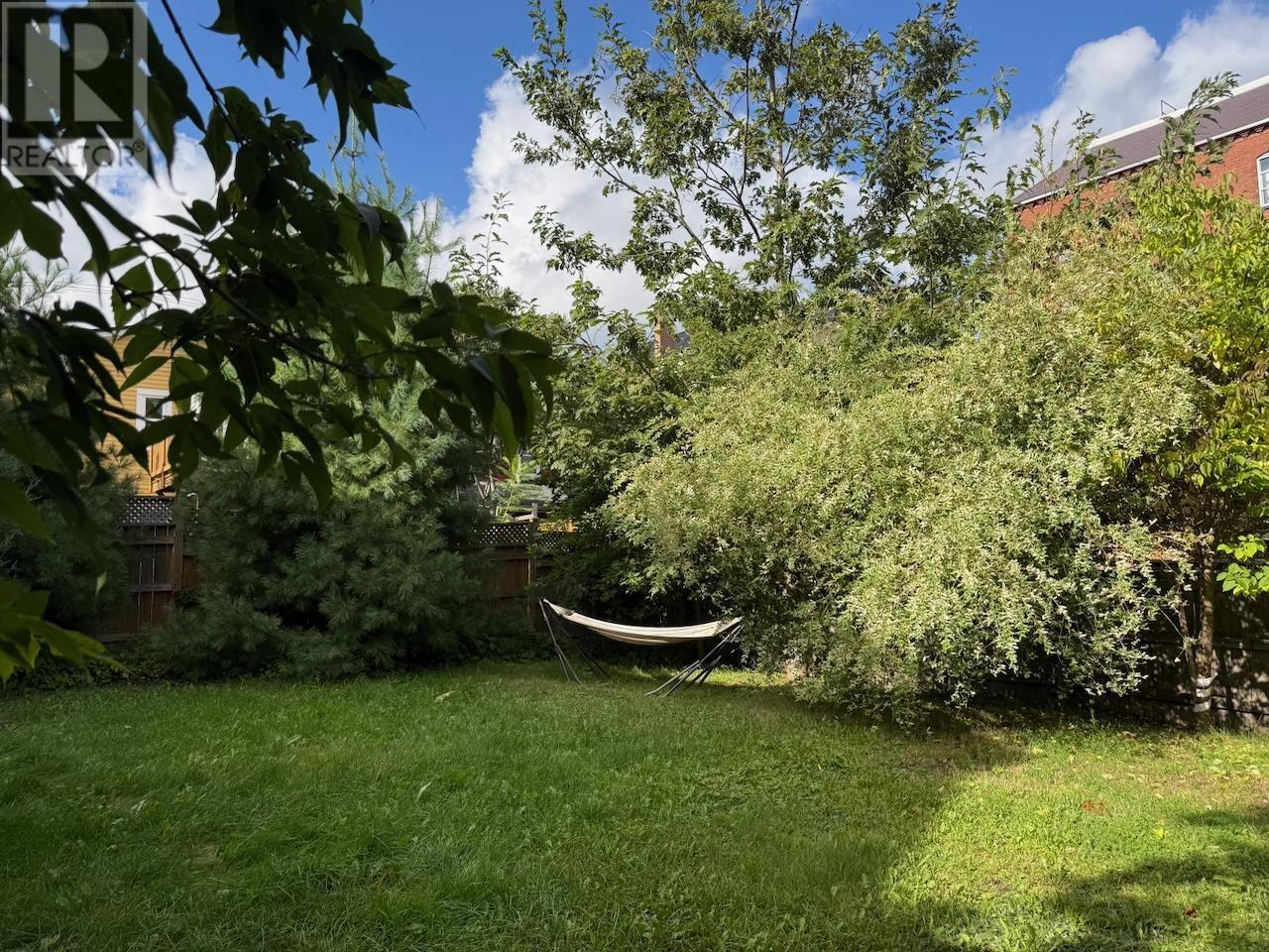 48-52 HILLSBOROUGH Street - Photo 3