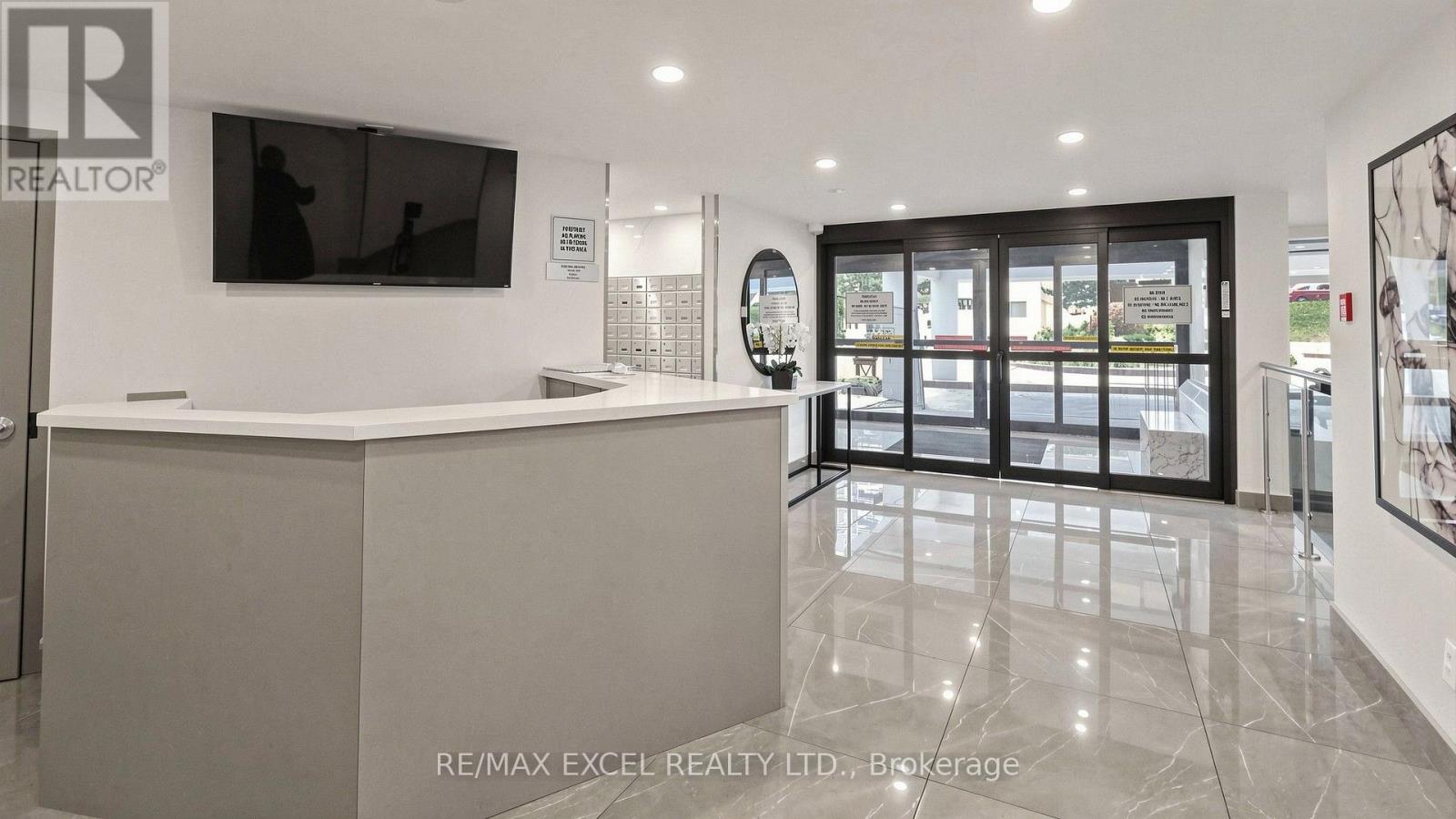 1808 - 10 EDGECLIFF GOLFWAY