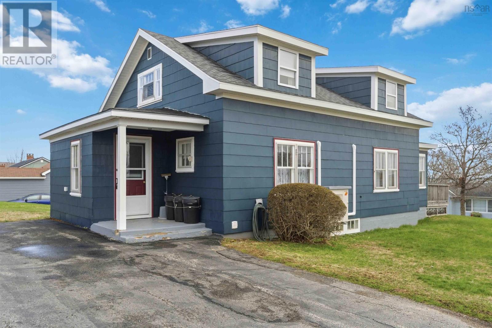 151 King Street - Photo 2