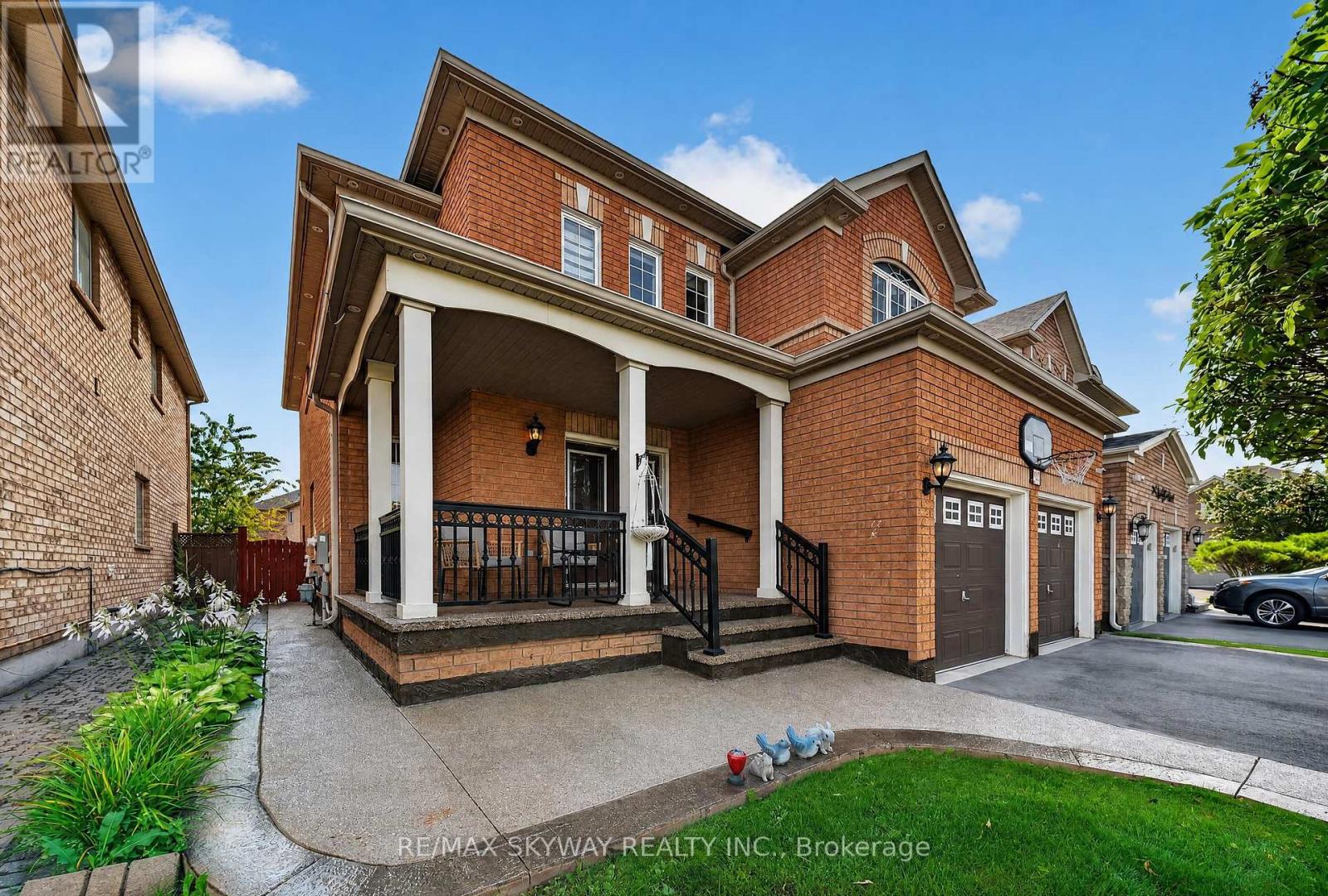 59 CRYSTAL GLEN CRESCENT